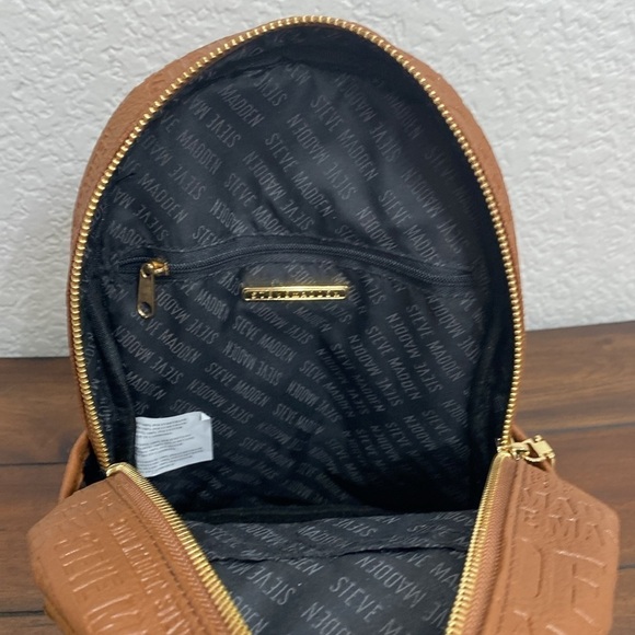 Steve Madden Bailey Mini Backpack with Keychain Wallet - Picture 5 of 8